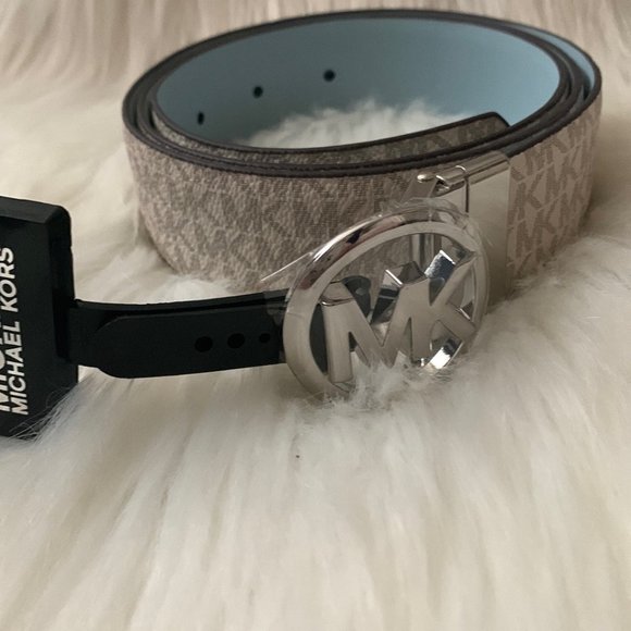 MICHAEL KORS Signature Reversible Leather Belt in White/Vivid Blue Sz Large - Picture 1 of 4
